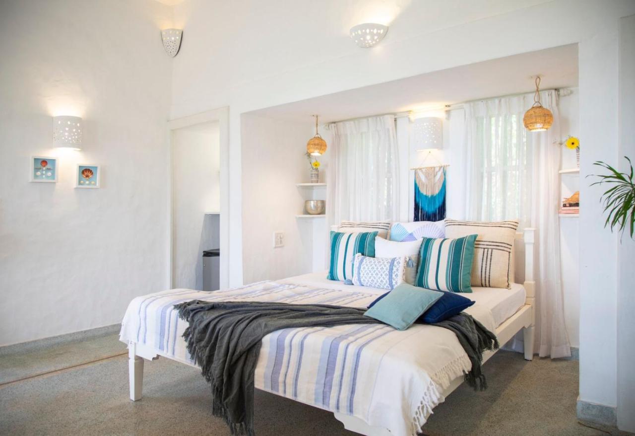 Wildflower Villas - All Villa Hotel, Family Run Candolim Bagian luar foto