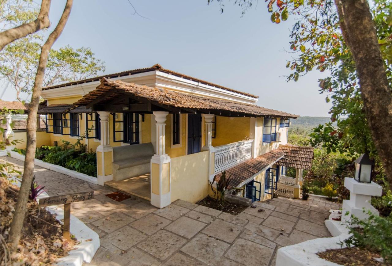 Wildflower Villas - All Villa Hotel, Family Run Candolim Bagian luar foto