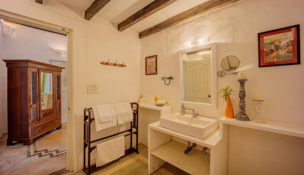 Wildflower Villas - All Villa Hotel, Family Run Candolim Bagian luar foto