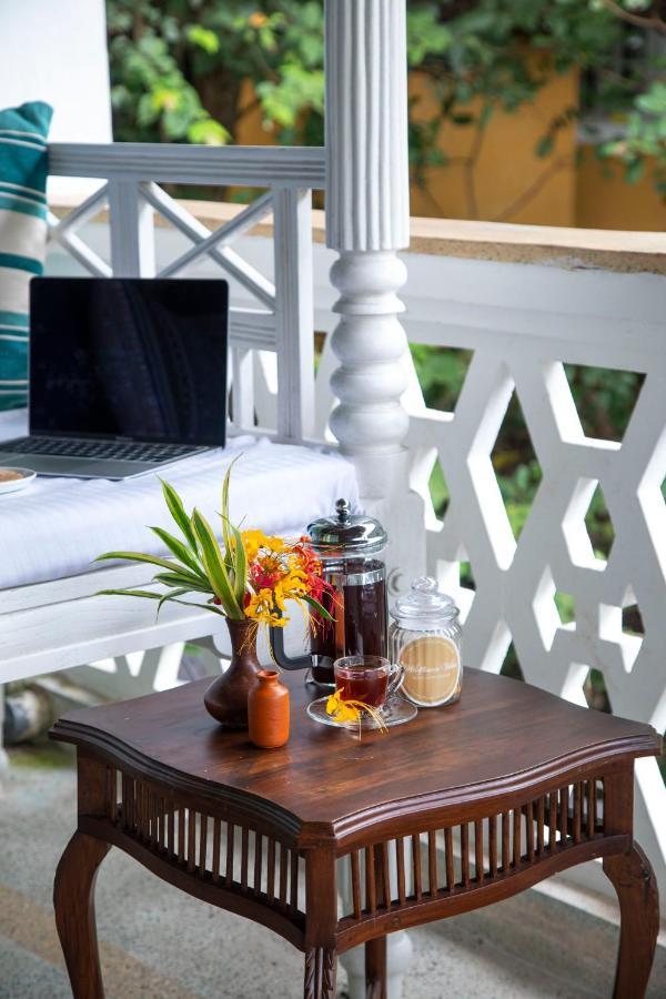 Wildflower Villas - All Villa Hotel, Family Run Candolim Bagian luar foto