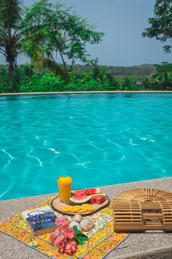 Wildflower Villas - All Villa Hotel, Family Run Candolim Bagian luar foto
