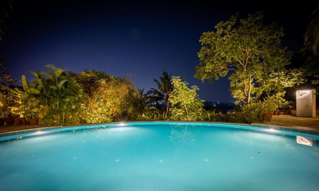 Wildflower Villas - All Villa Hotel, Family Run Candolim Bagian luar foto