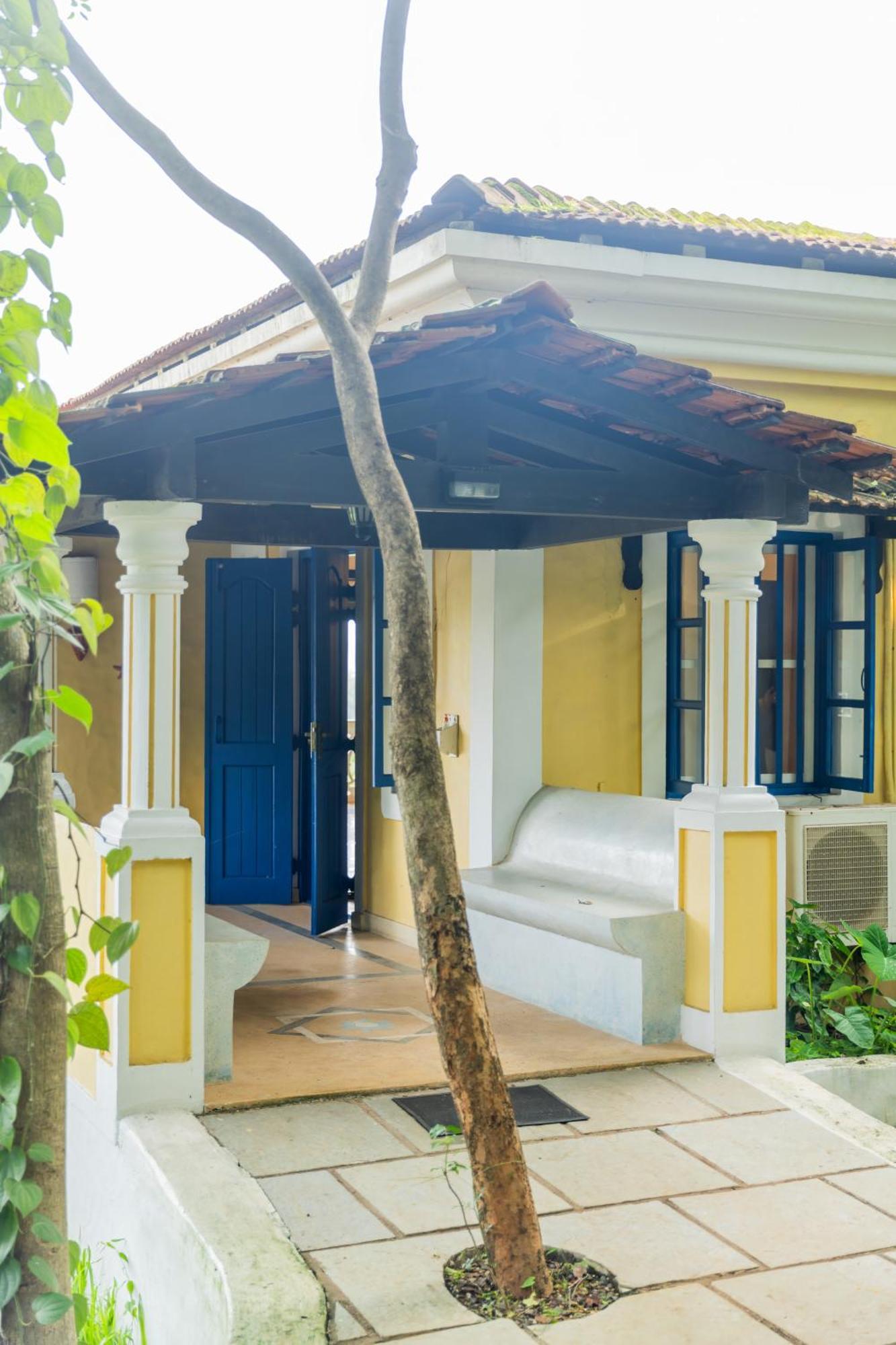 Wildflower Villas - All Villa Hotel, Family Run Candolim Bagian luar foto