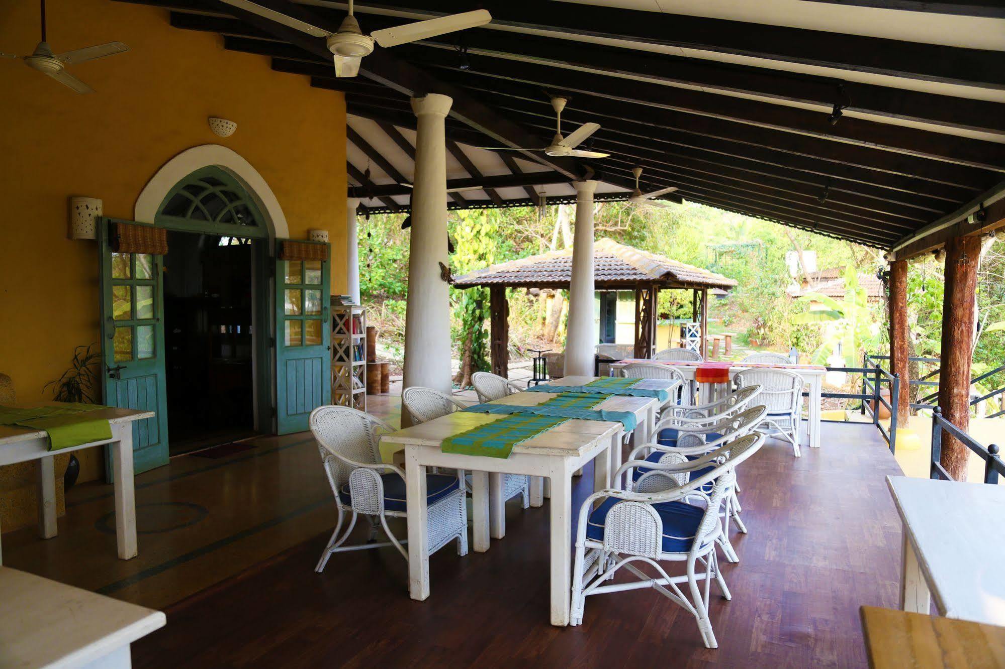 Wildflower Villas - All Villa Hotel, Family Run Candolim Bagian luar foto