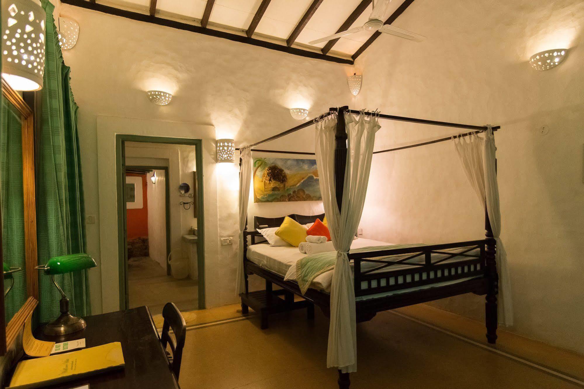 Wildflower Villas - All Villa Hotel, Family Run Candolim Bagian luar foto