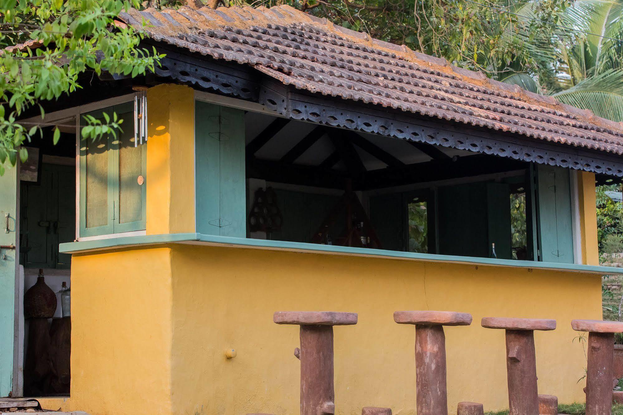 Wildflower Villas - All Villa Hotel, Family Run Candolim Bagian luar foto